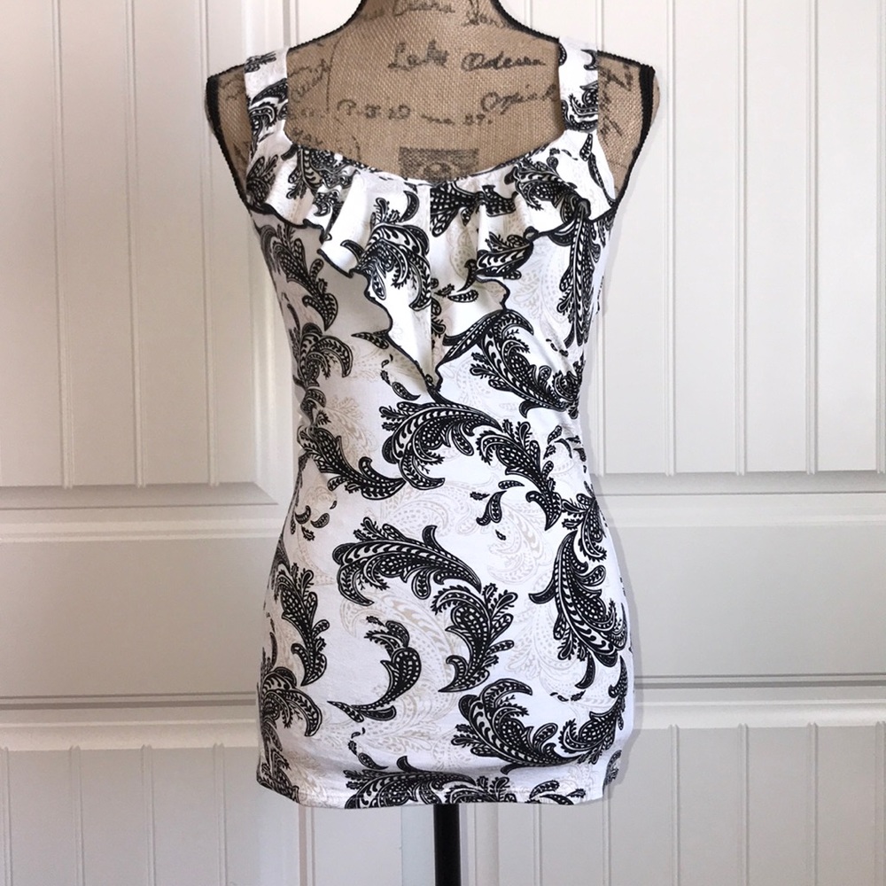 White House Black Market tank top